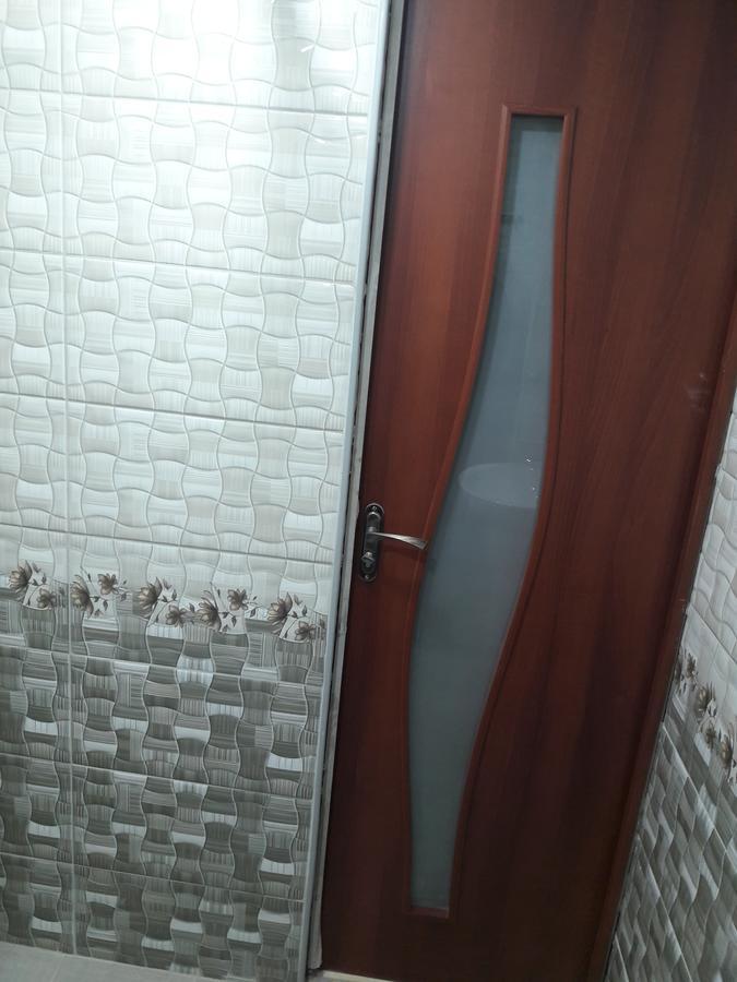 Sevan Em & Yu Esterno foto